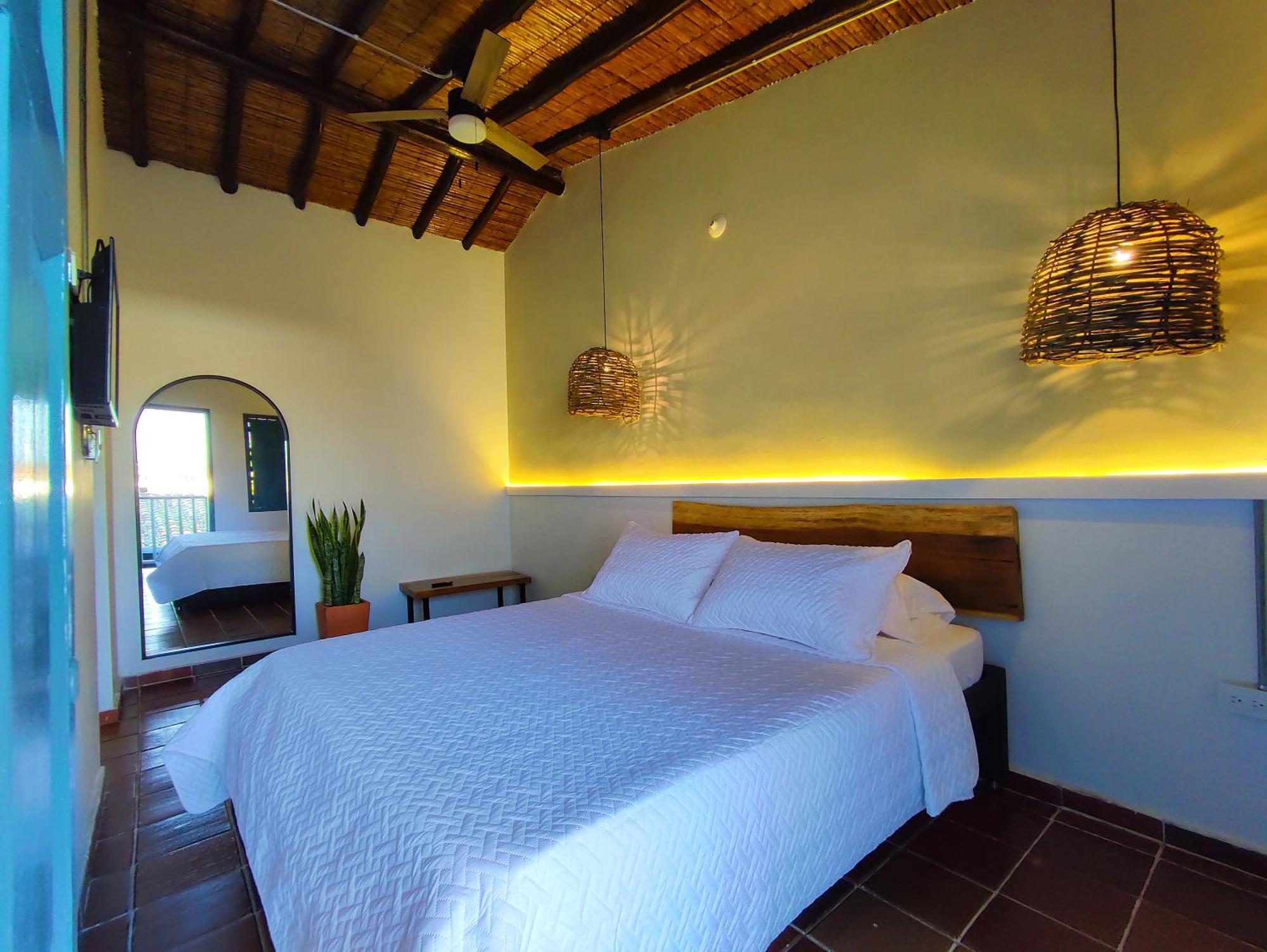 Trip Monkey Giron Hotell Rum bild